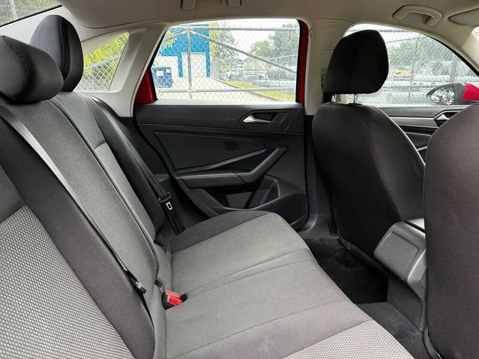 Volkswagen Jetta      2019