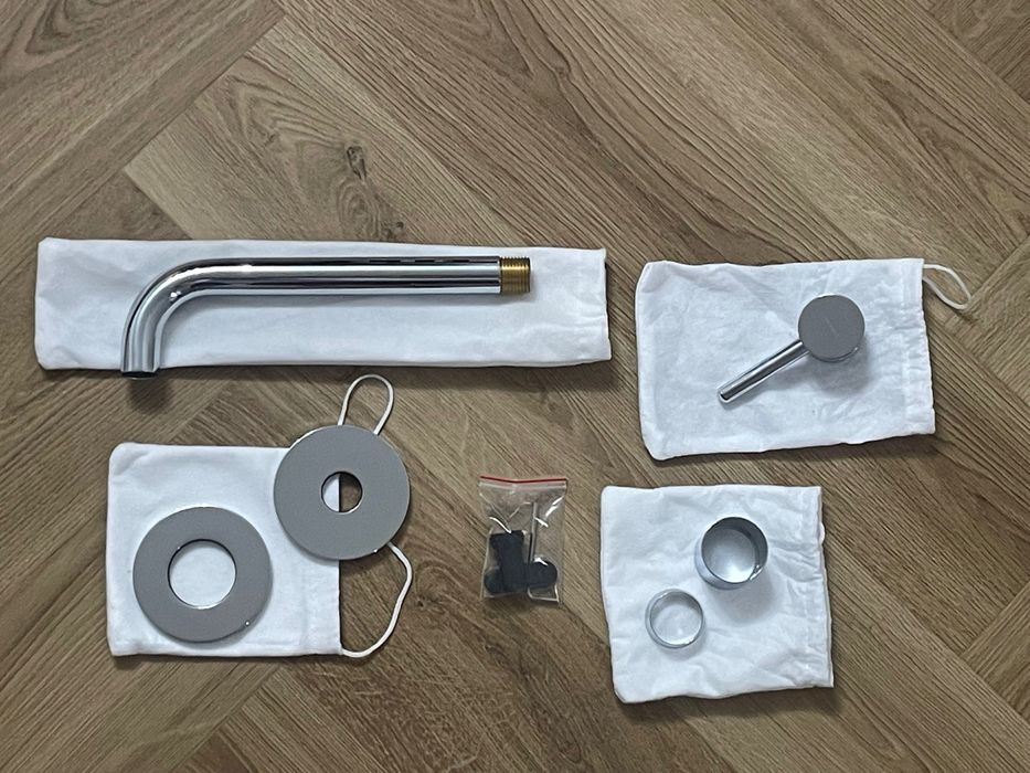 Element natynkowy baterii umywalkowej z krótką wylewką Omnires Y chrom