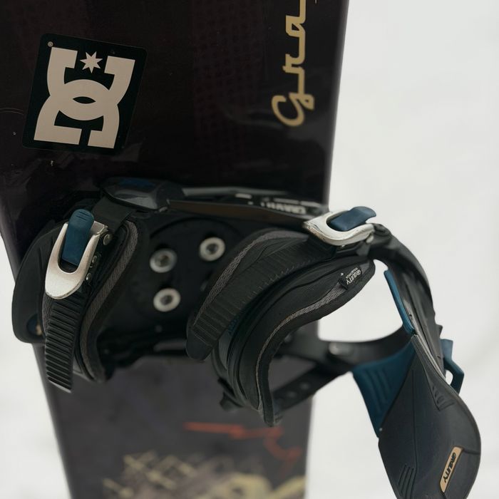 Продам сноуборд 162 см