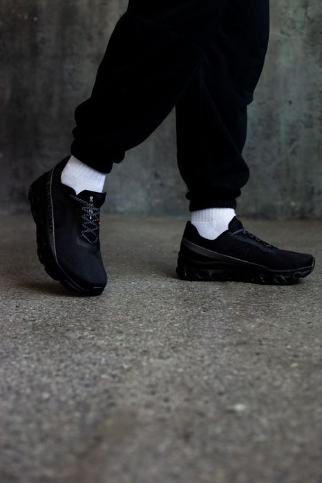 Кросівки ON Cloudmonster 2 Running Black/grey premium