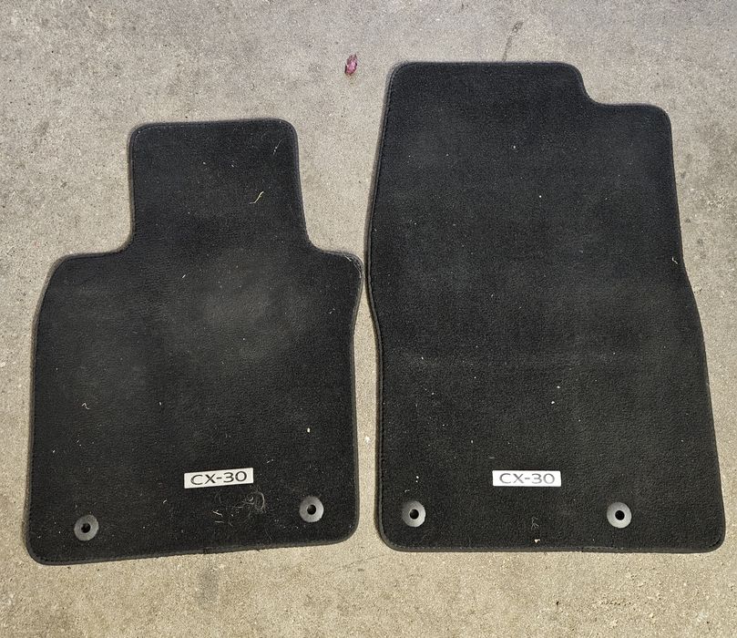 Dywaniki Mazda CX-30, oryginalne, welurowe