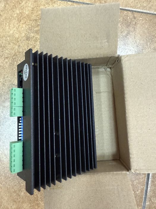 Продам драйвер крокових двигунів Leadshine DM556