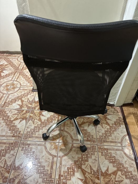 Fotel biurowy sprawny