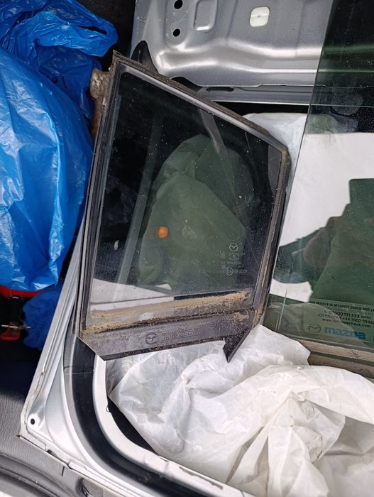 Задня ліва карта mazda 6 2013