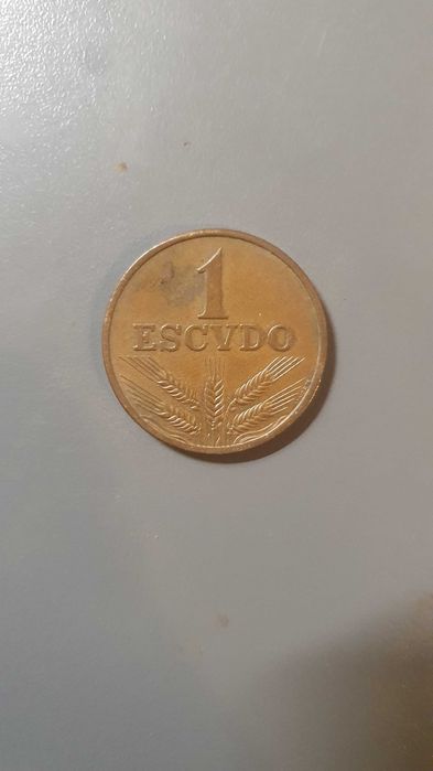 Moedas antigas de vários países (I)