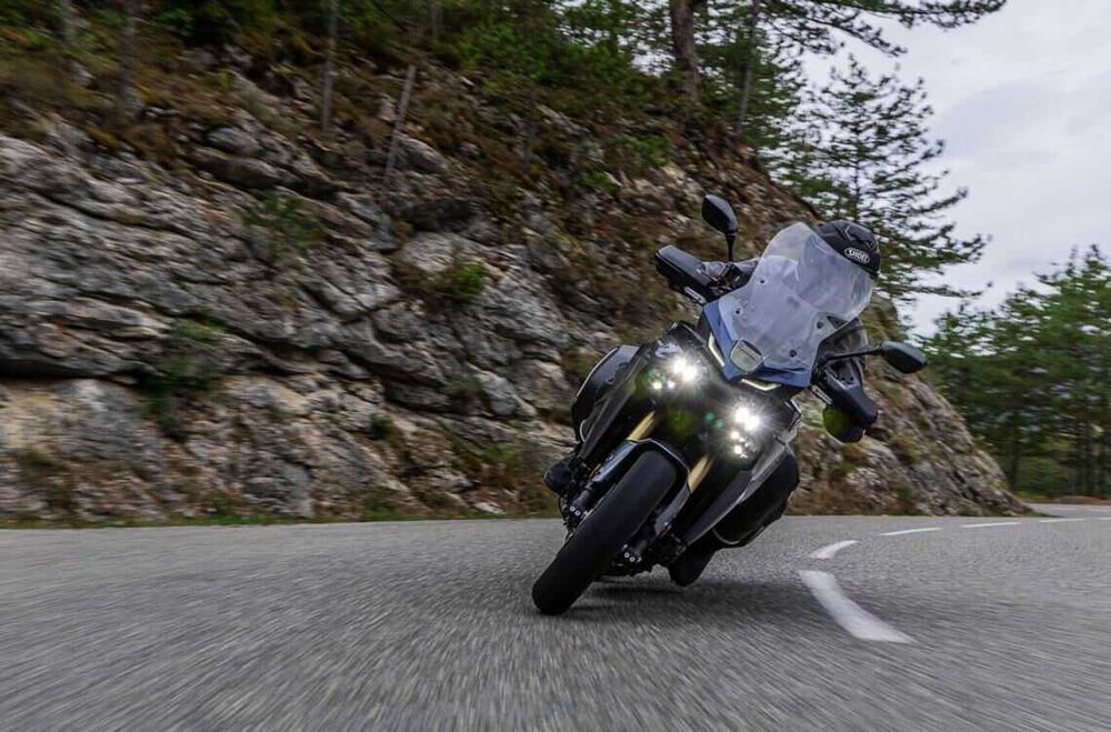 Yamaha Tracer 9 GT+ Y-AMT 2026