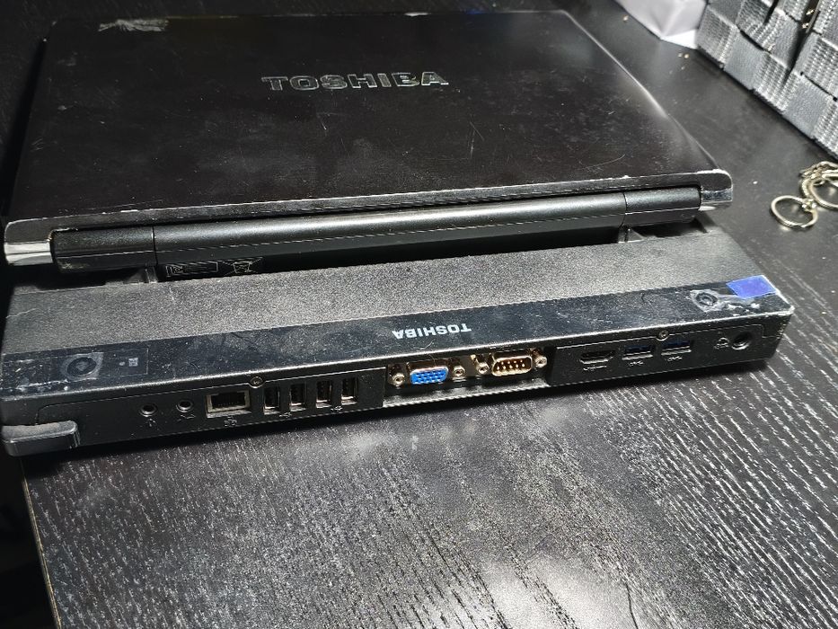 Portátil Toshiba Protege 10R c/ DockStation