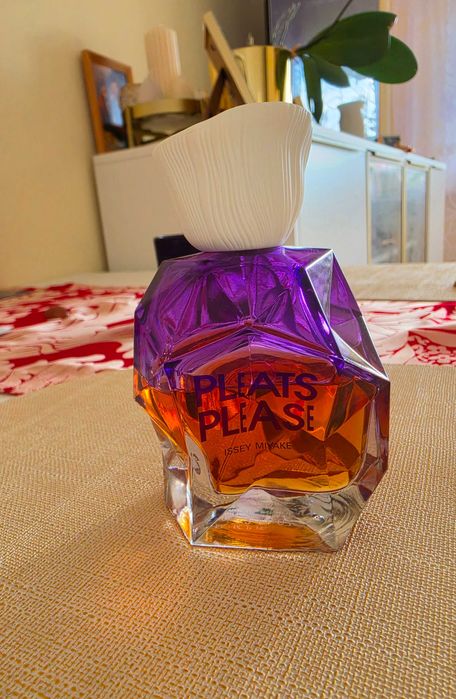 Issey Miyake Pleats Please