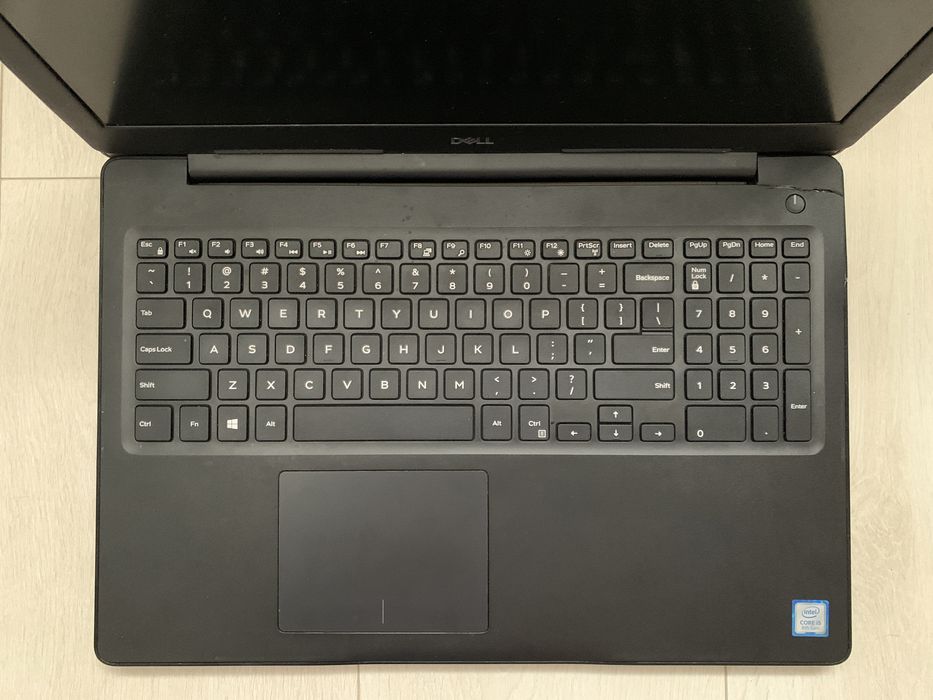 Ноутбук DELL Latitude 3590 15.6” Core i5-8250U, DDR4 8GB, SSD 512GB