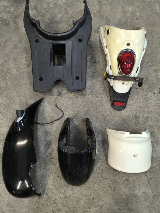 Plastiki, owiewki do skutera Retro 50cc