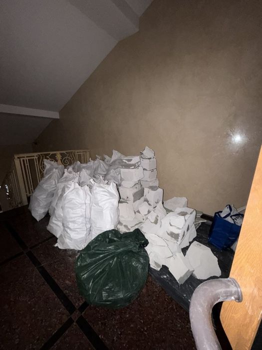 Швидкий вивіз сміття Львів. Машина + вантажники за 1 годину!