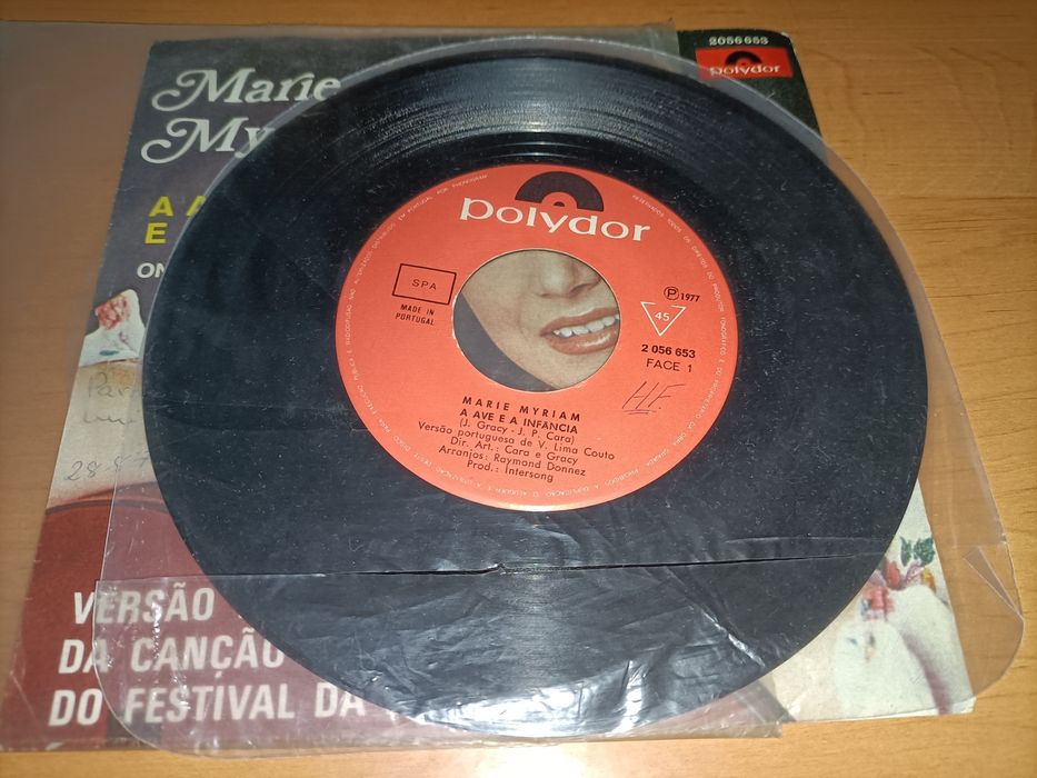 Marie Myriam A ave e a infância _Vinil
