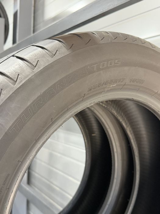 Літні шини 235/55r17 (103H) Bridgestone Turanza T 005. Ціна 2750грн/шт.
