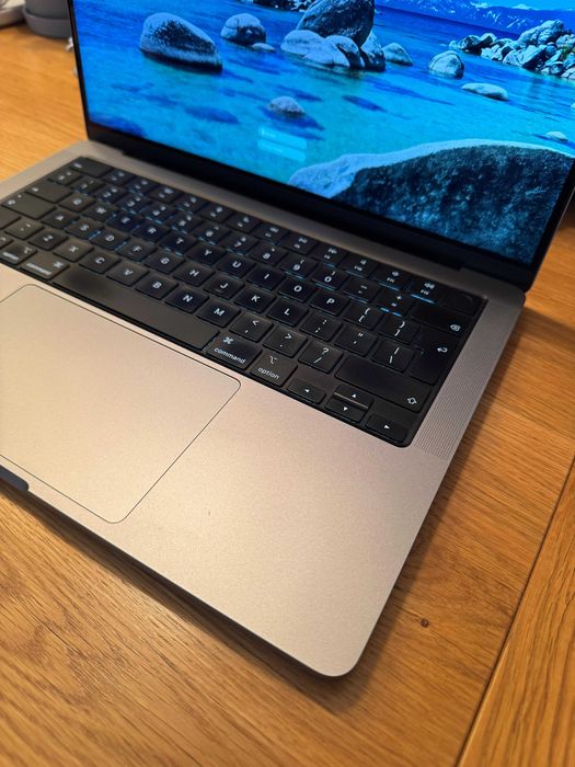 Macbook Pro M2 16GB RAM 512GB SSD A2779 Stan Idealny