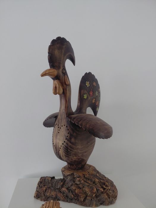 Escultura em madeira