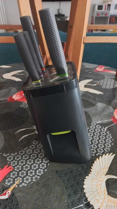 Vendo Bloco de Facas LockBlock preto da Joseph Joseph