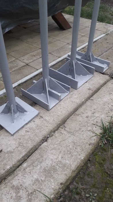 Ручна трамбовка для грунтів.