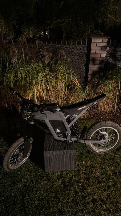 ebike custom 60V 32Ah 3000W – mocno zmodyfikowany surron