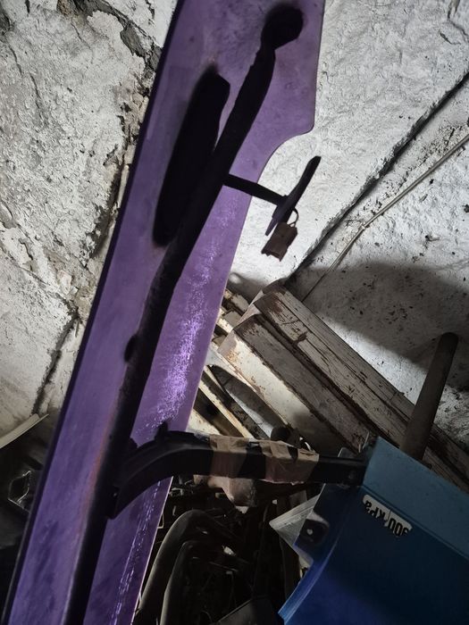 Сонцезахисний козирьок ман ле 8.180 220 280