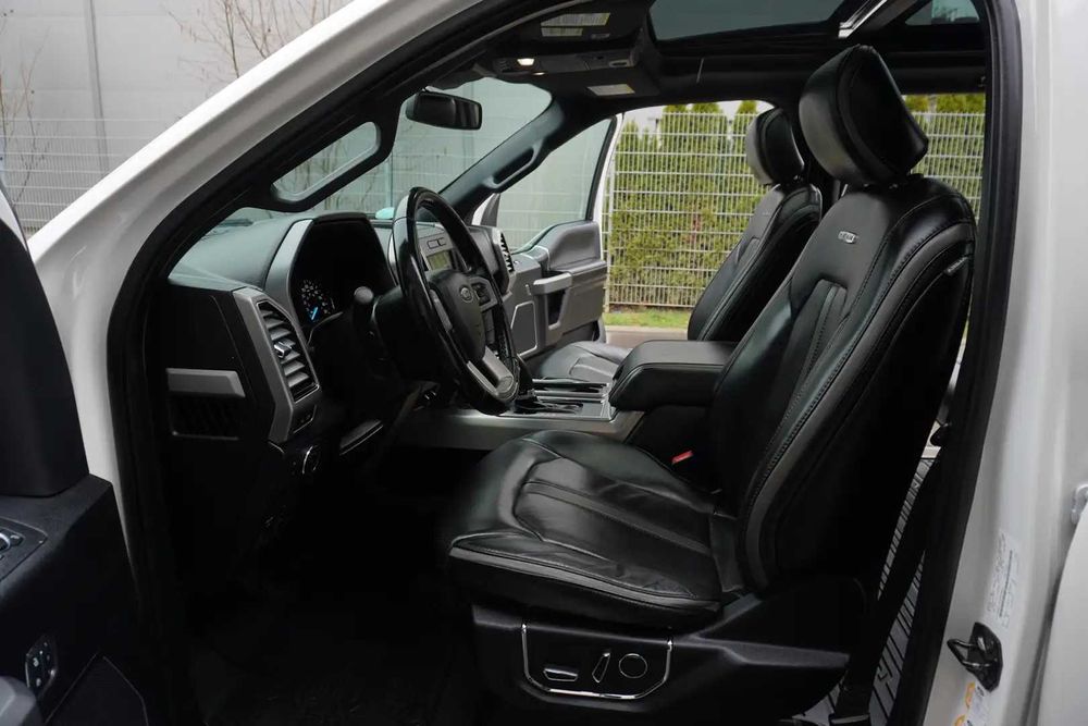 Ford 150 Platinum 4x4 Європа