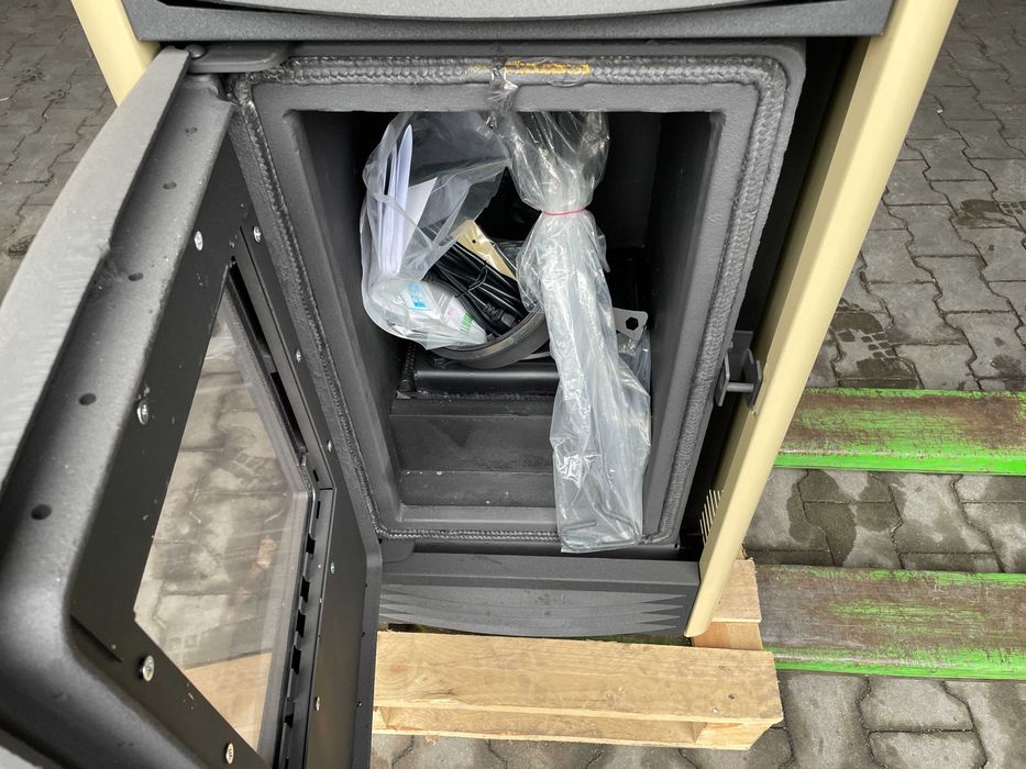 Piec na pellet z płaszczem TERMOMONT TOBY H 15kW Beżowy - II Gatunek