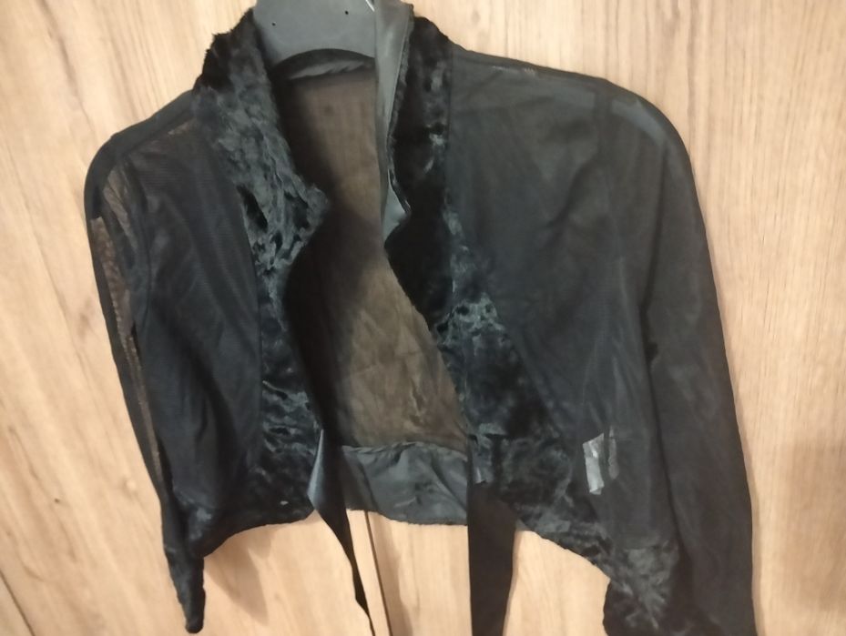 Bolero preto semi transparente