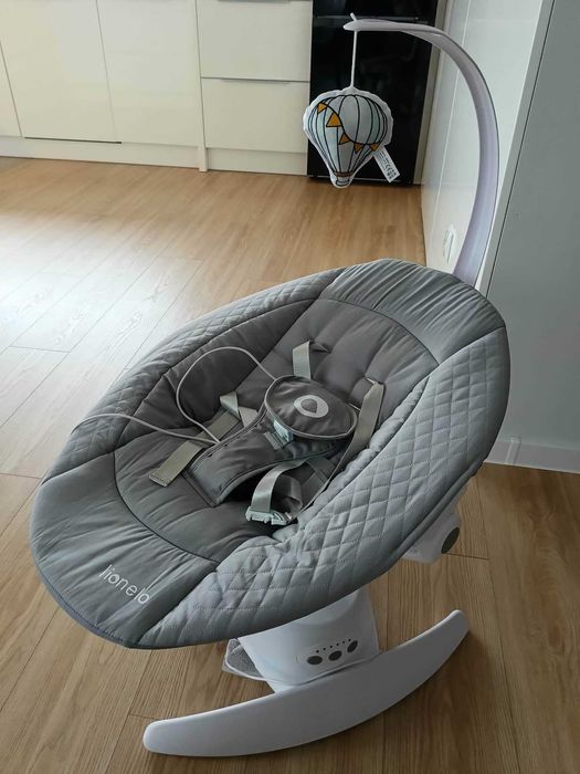 Leżaczek, bujaczek, hustawka