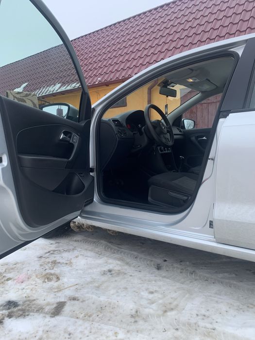 Volkswagen Polo 2012 1,6 бенз.