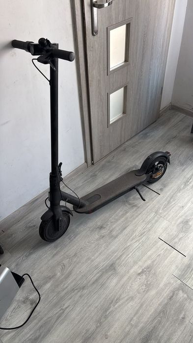 Hulajnoga elektryczna Xiaomi Mi Electric Scooter Essential 250W 20km (M2)
