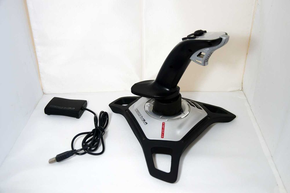 Joystick Logitech Wireless Freedom 2.4GHz