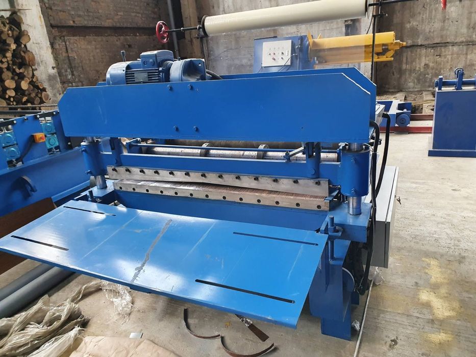 Линия для продольно-поперечной резки металла.