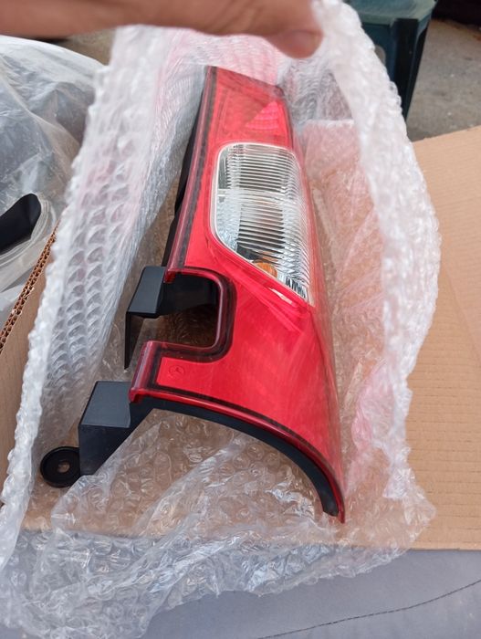 Farolim Mercedes citan