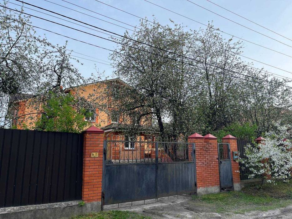 House in Stari Petrivtsi - View 2