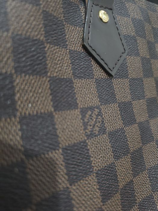 olsa Louis Vuitton Speedy (padrão Damier Ebene, conforme a imagem)