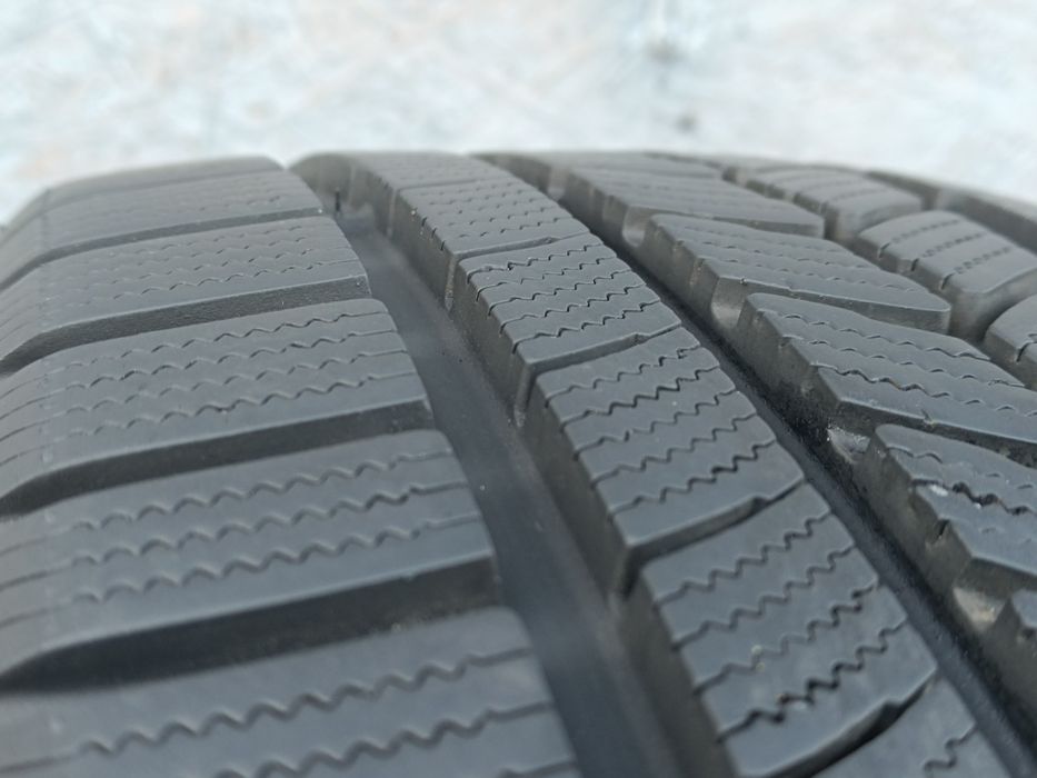 215/60R17 96H Nexen Winguard Sport