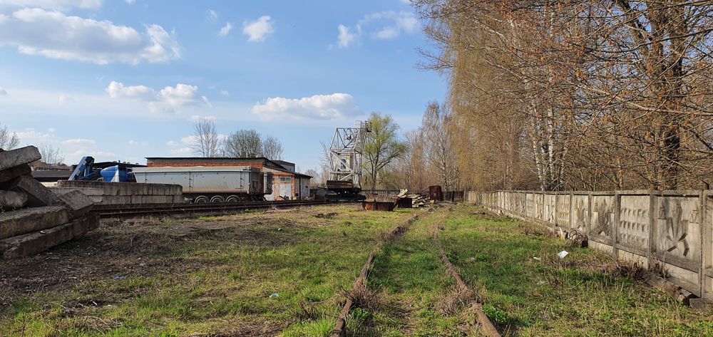 Продам пром базу з ЖД Гілкою та  краном вул. Квітнева