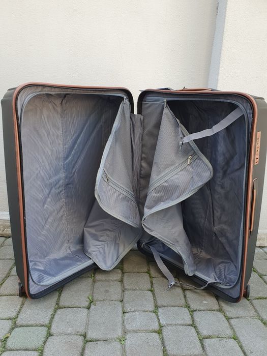 SNOWBALL 84803 Франція валізи чемоданы сумки на колесах