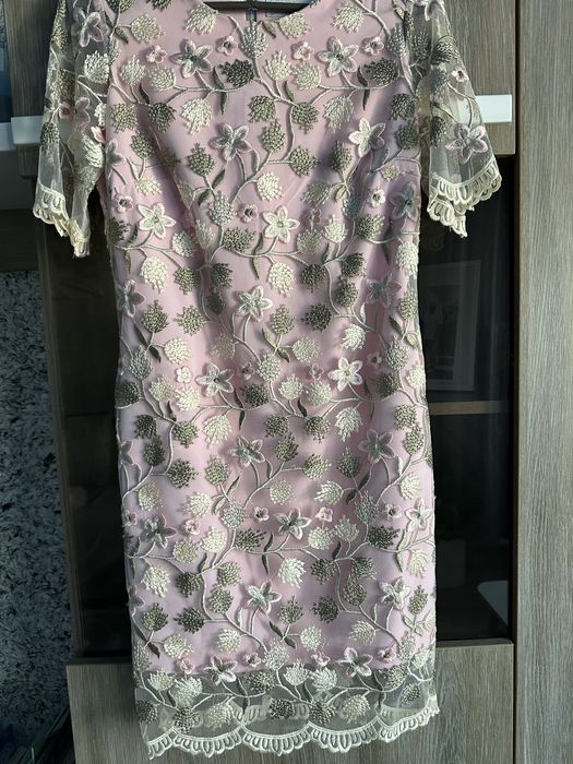 Жіноча сукня