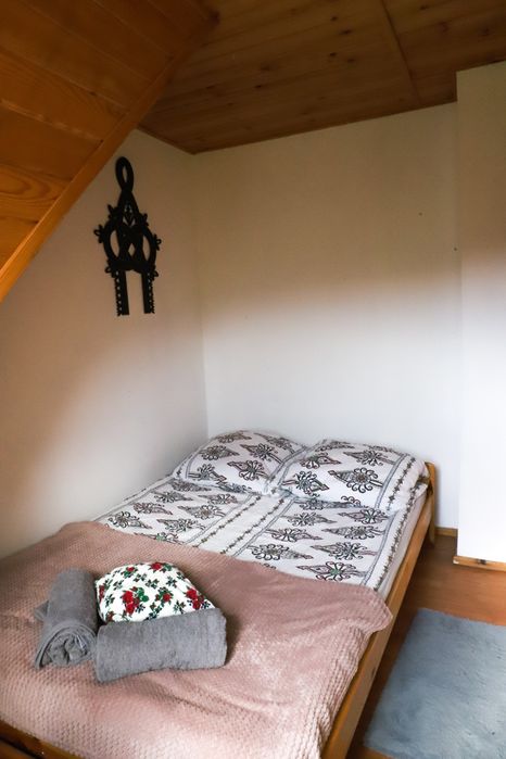 Domek  z  baliom w górach cisza spokój