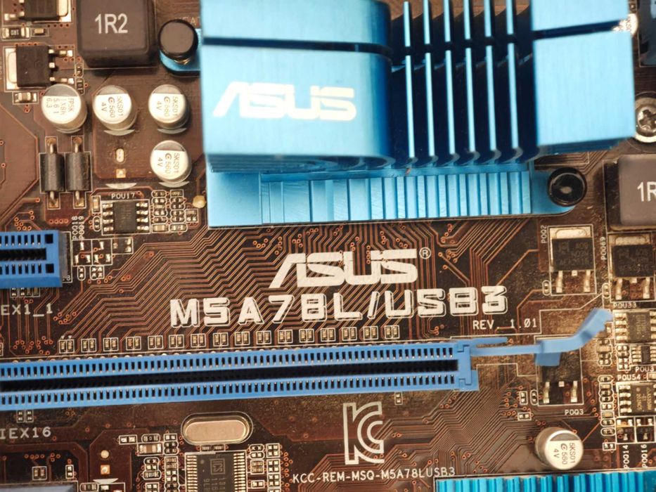 Komputer PC FX-6100 / 16GB RAM / RX 580 4Gb / SSD 240 Gb