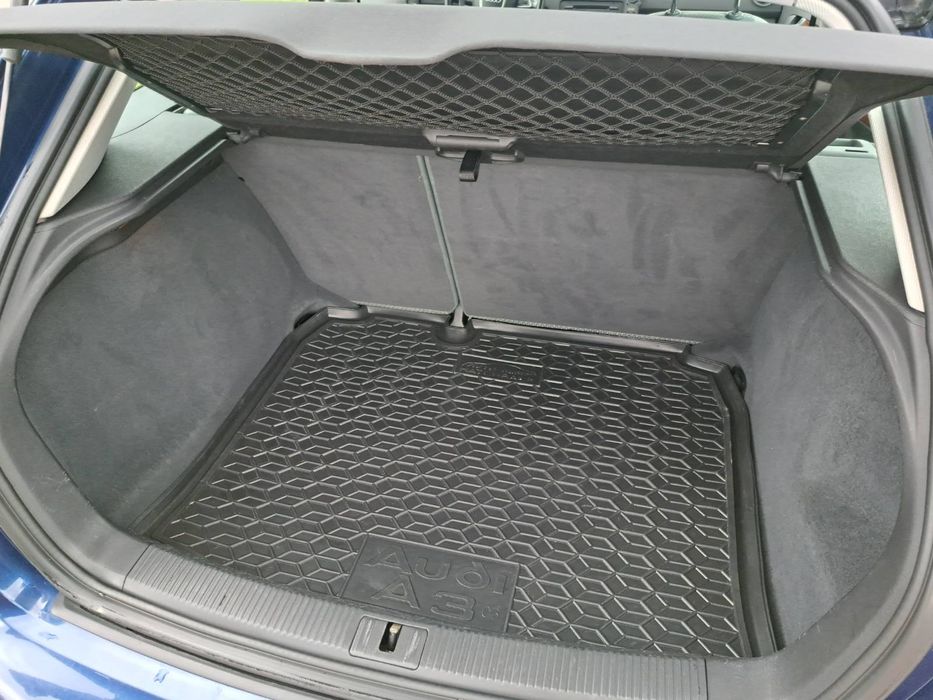 Автомобіль Ауді а3