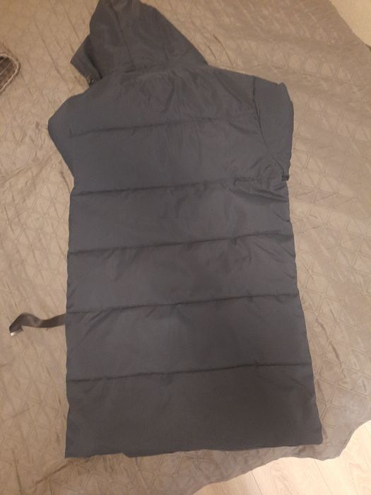 Зимова куртка на підлітка