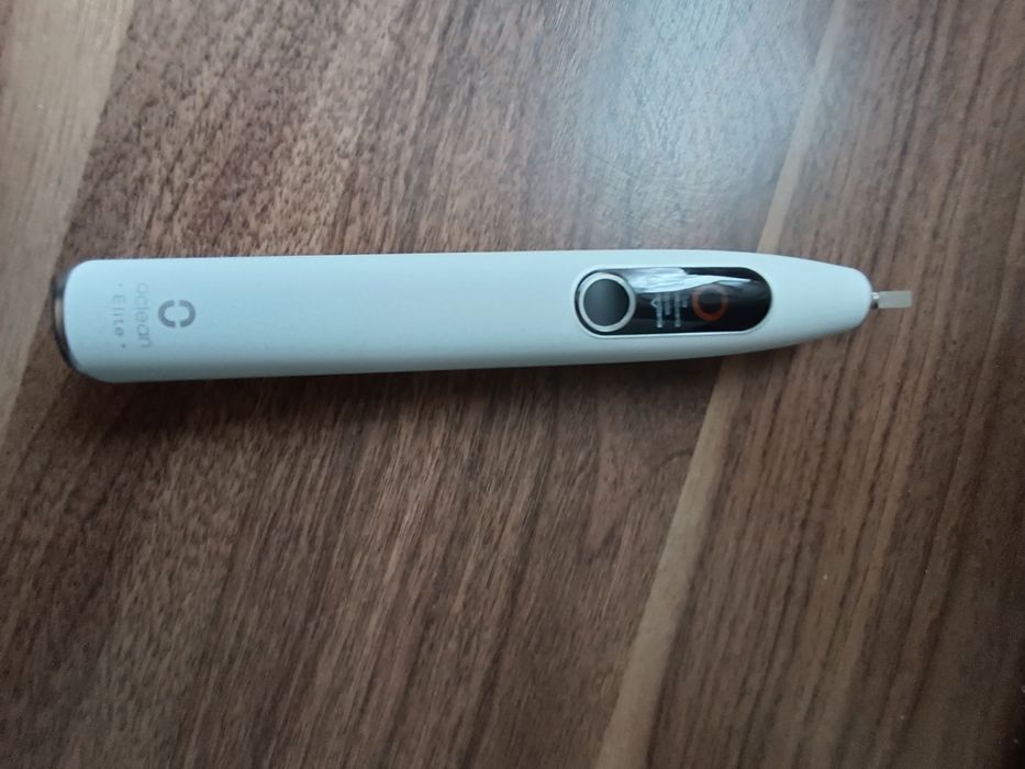 Szczoteczka do zębów ze stacją ładująca Oclean  x pro