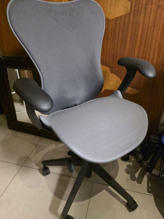 Fotel Herman Miller Mirra 2