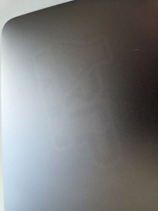 MacBook Pro 15" |i9-9980HK, 8-rdz 5 GHz| 32 GB|512 GB |Radeon PRO