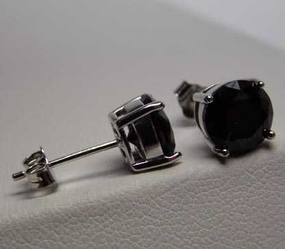 Srebrne kolczyki czarne cyrkonie 7,7 mm. sztyfty