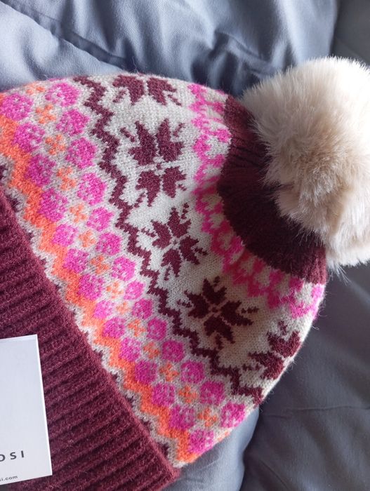Tiffosi O novo gorro de lã tricotado para meninas.
