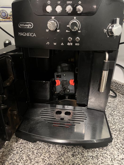 Maguina de cafe Delonghi Magnifica