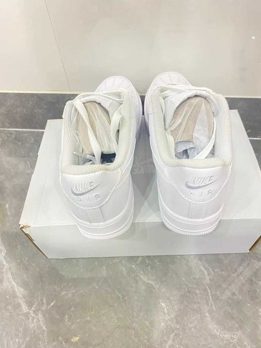 Promocja NIKE AIR FORCE 1 Biały AF1 R.39