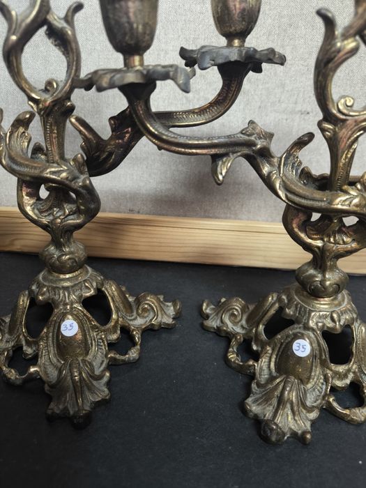 Par de candelabro Dourados e Prateados
Elegantes candelabro de 3 fogos